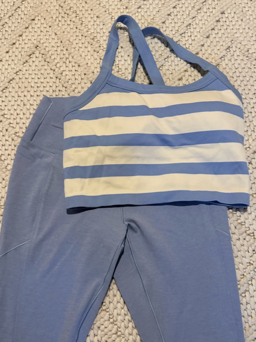 Set! Rhone Revive 7/8 pocket Leggings w bra cropped tank s hydrangea blue